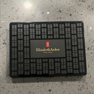 Elizabeth Arden Eyeshadow/Blush Palette